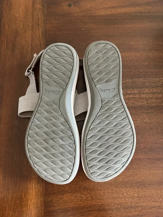 Clarks Cloudsteppers women's sandals - size 11 - Picture 4 of 5